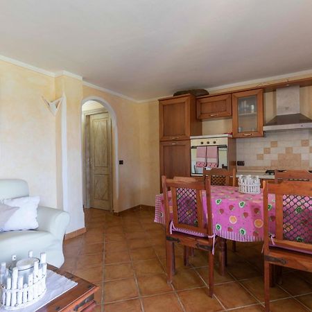 Villa Iris With Pool Baja Sardinia Room photo