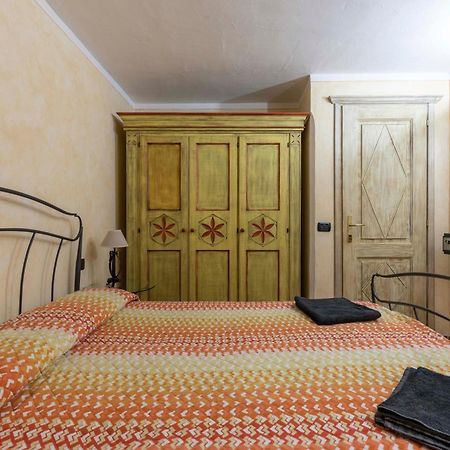 Villa Iris With Pool Baja Sardinia Room photo