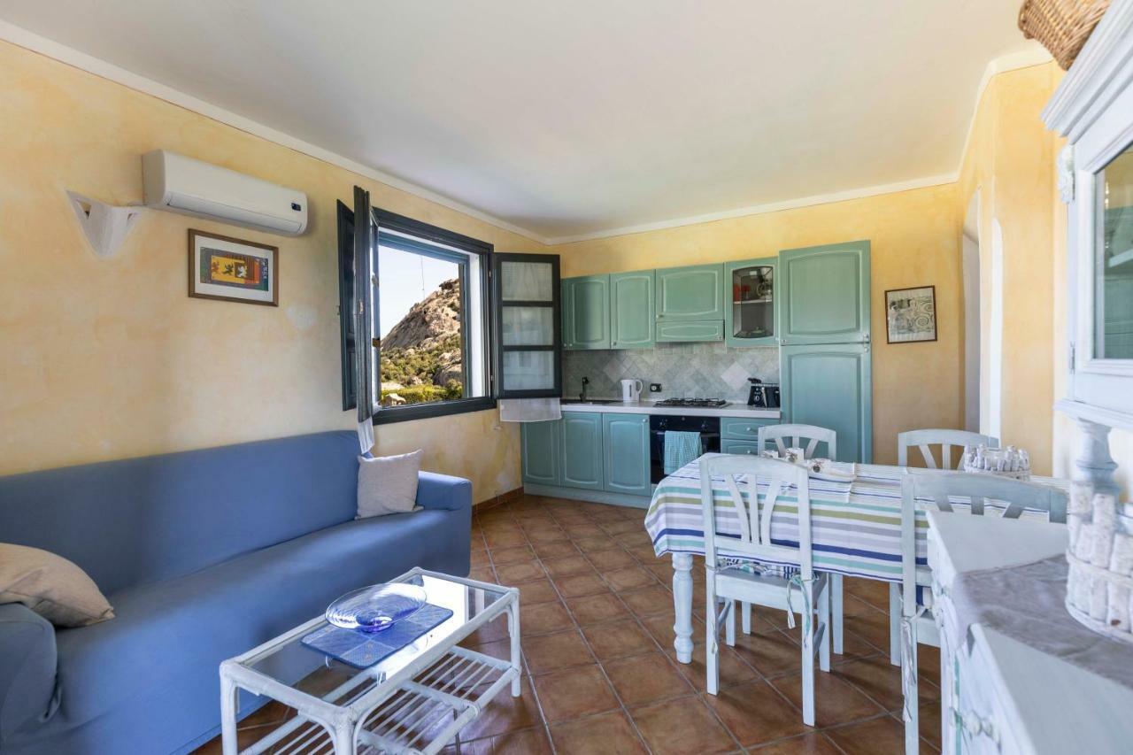 Villa Iris With Pool Baja Sardinia Exterior photo