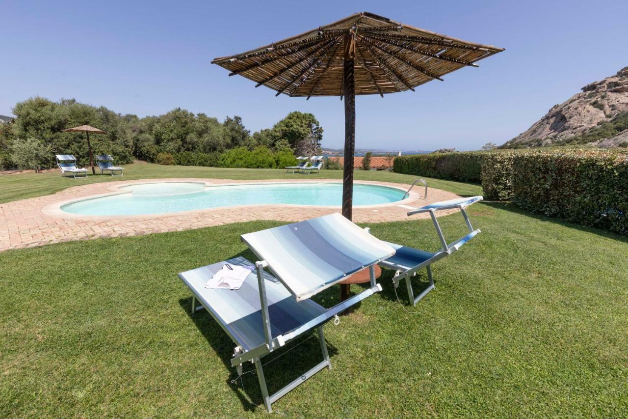 Villa Iris With Pool Baja Sardinia Exterior photo